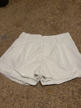 SHEIN White High-Waist Pleated Women's Shorts